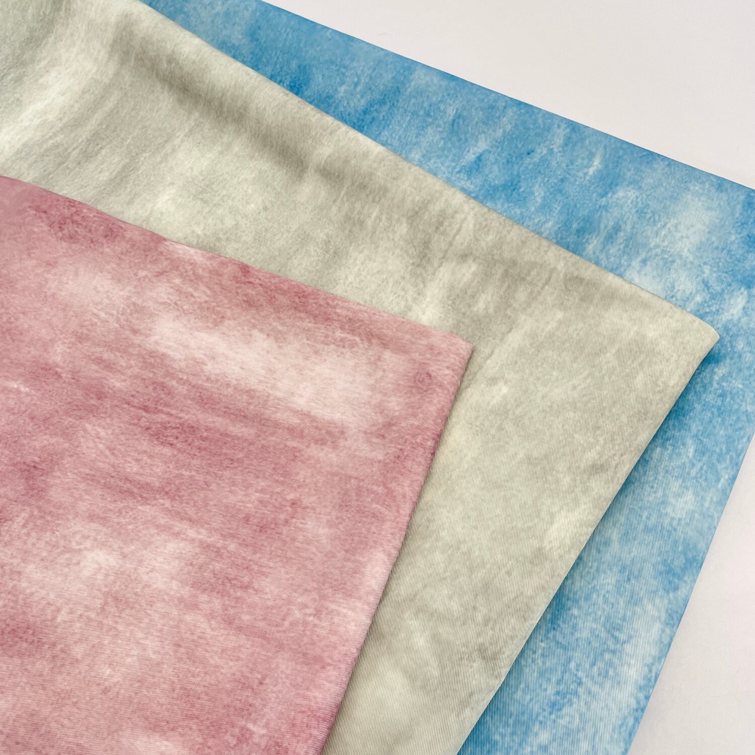 قماش متدرج الألوان (وردي، رماد - مراجعة Sewing Tie Dye وسعره
