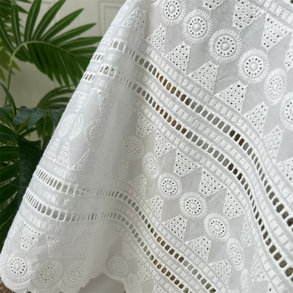 قماش قطني أبيض مطرز بفتحات دائ - مراجعة Sewing Eyelet Fabric وسعره